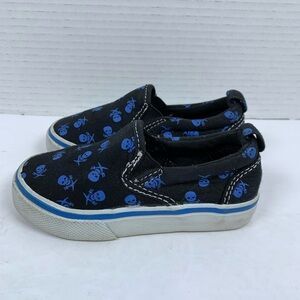 Circo Casual Slip-On Sneaker Toddler Boys Sz 7 Black Blue Skull Pirates (S452)